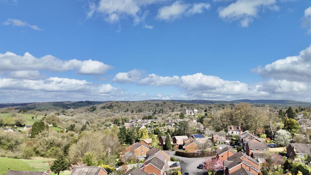 Glen Drive, Alton, ST10