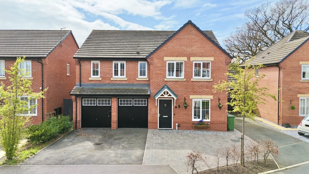 Ernie Tagg Road, Shavington, CW2