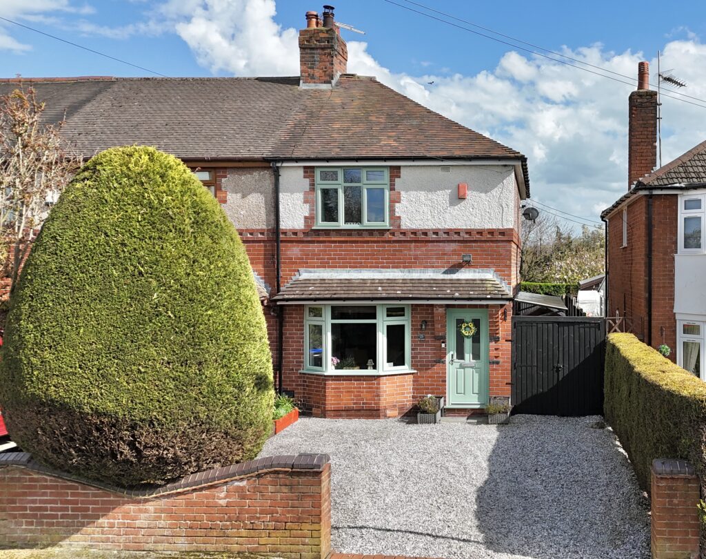 New Avenue, Draycott, ST11