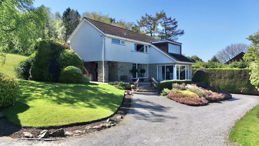 Harewood Close, Cheadle, ST10