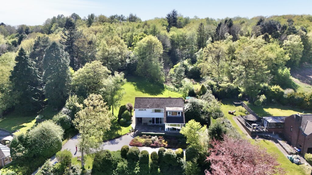 Harewood Close, Cheadle, ST10