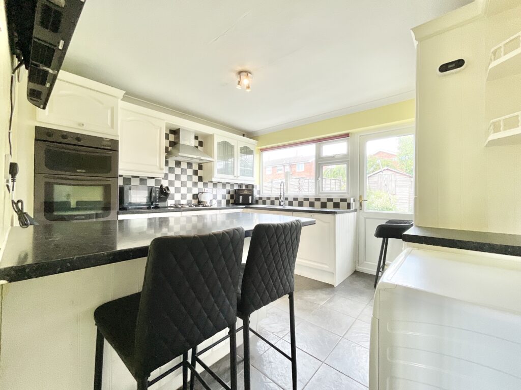 Hollies Brook Close, Gnosall, ST20