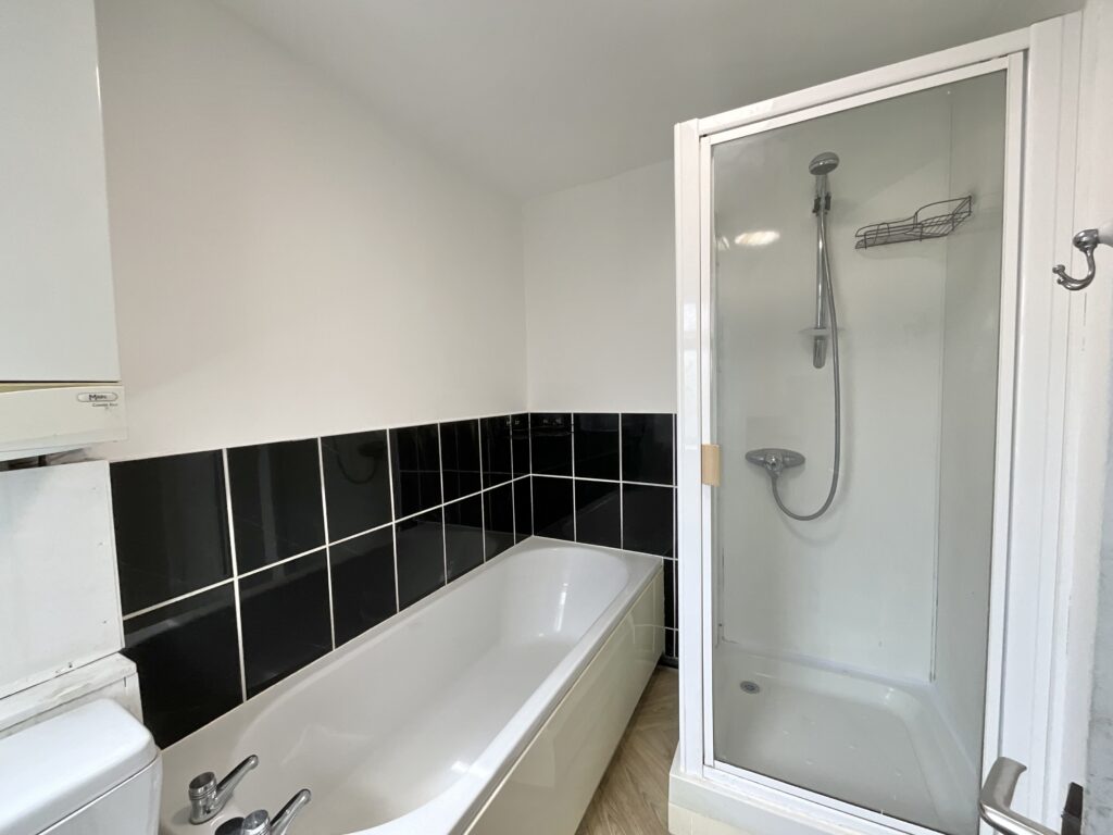 Cheadle Road, Tean, ST10
