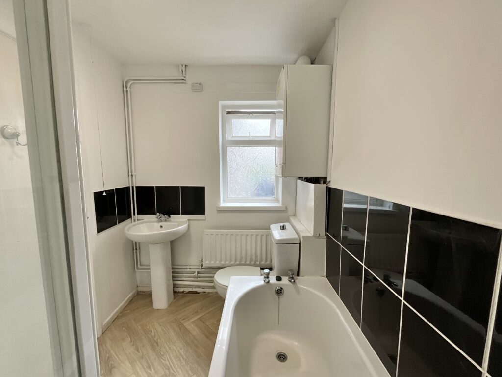Cheadle Road, Tean, ST10