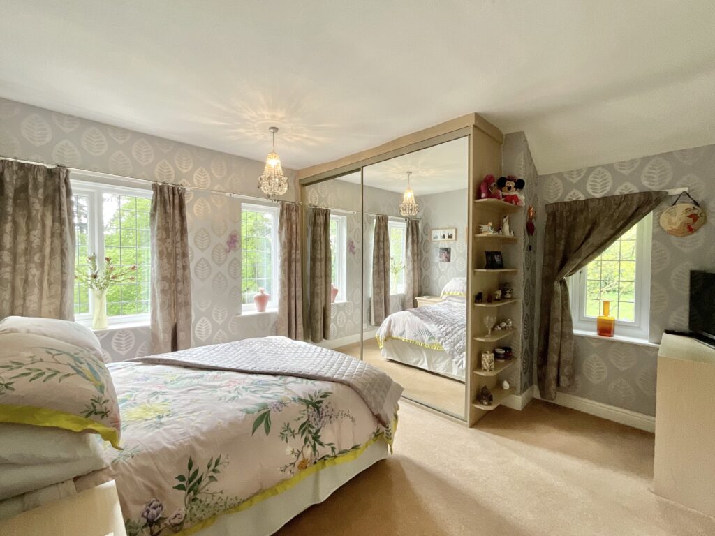 Chase Lane, Tittensor, ST12