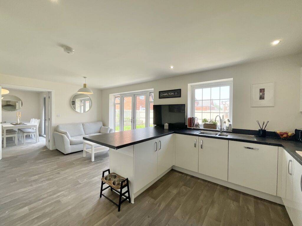 Meadowside Drive, Henhull, CW5