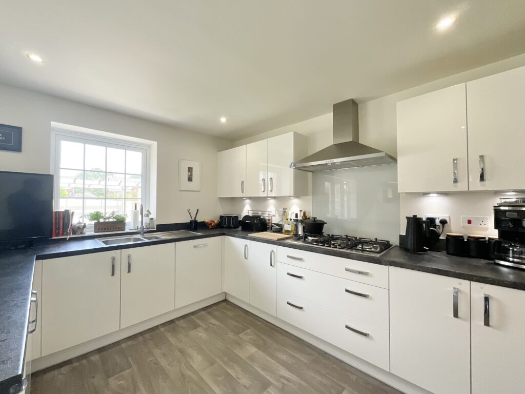 Meadowside Drive, Henhull, CW5