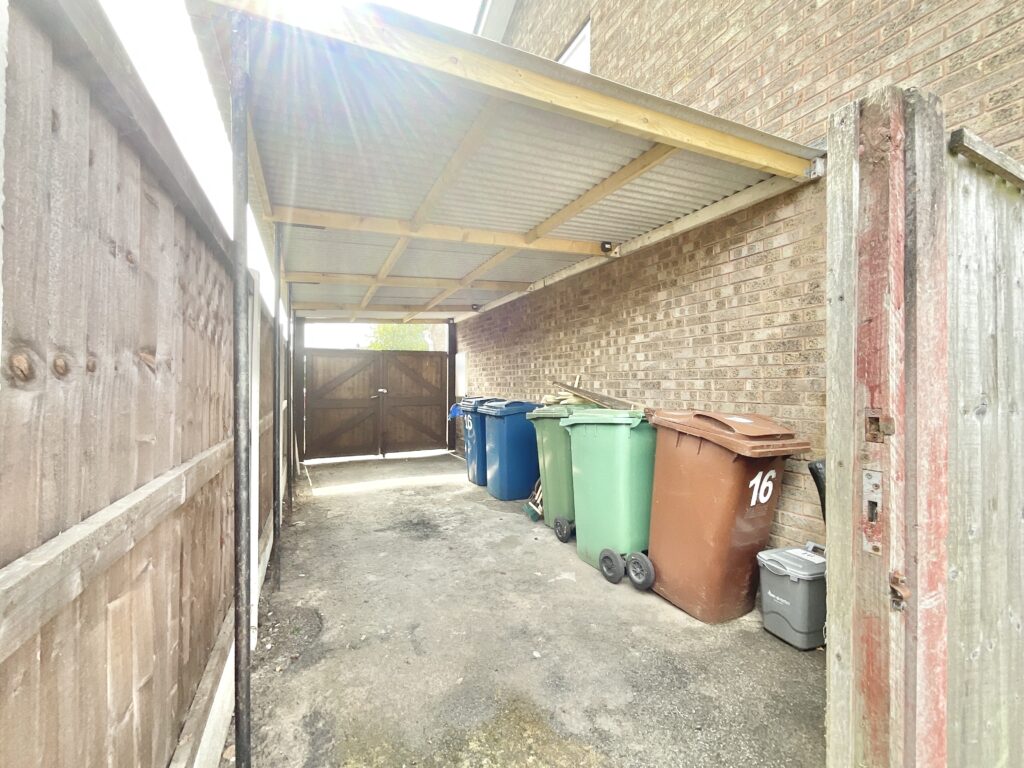 Hollies Brook Close, Gnosall, ST20