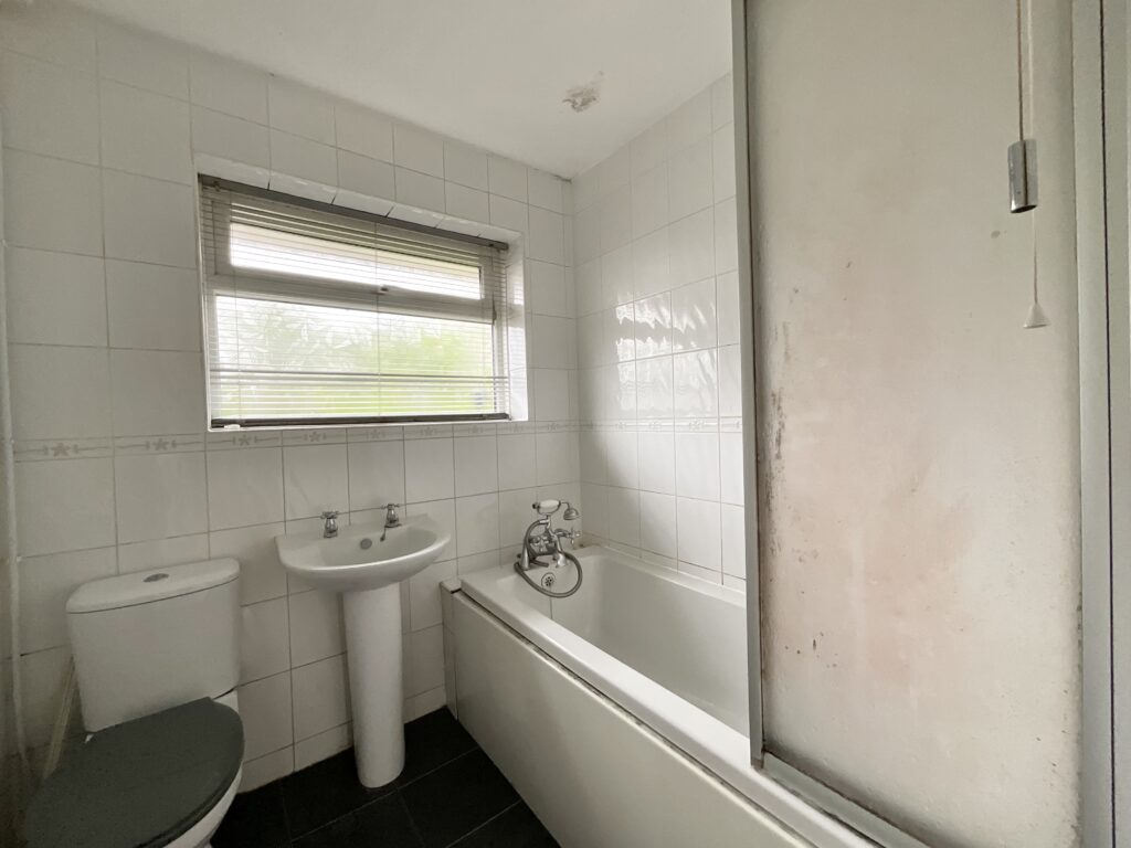 Ness Grove, Cheadle, ST10