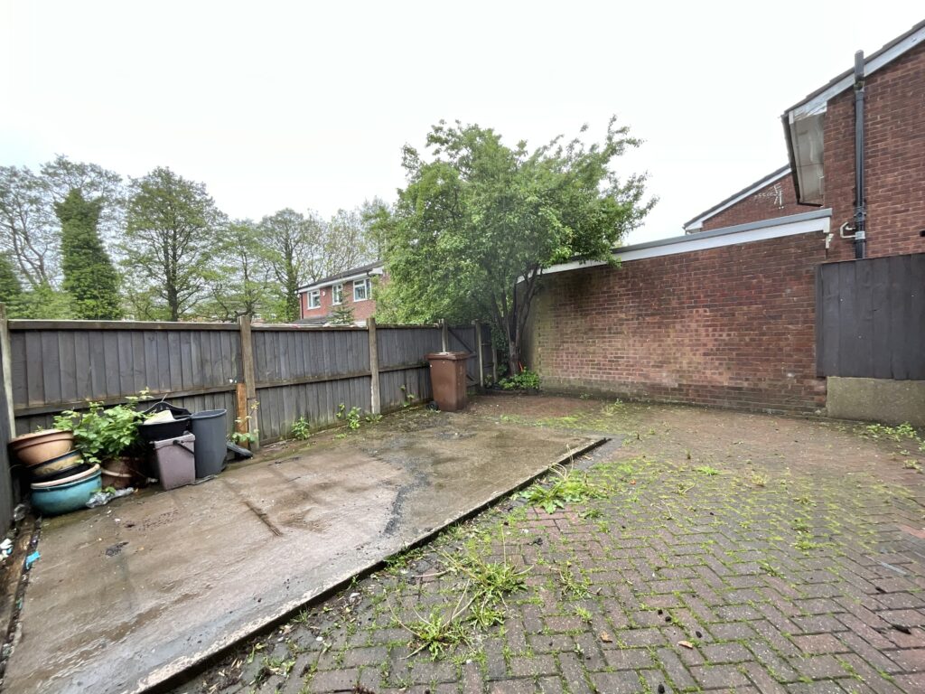 Ness Grove, Cheadle, ST10