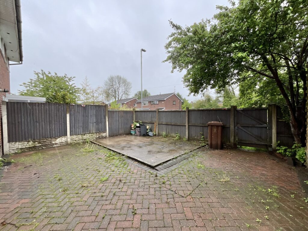 Ness Grove, Cheadle, ST10