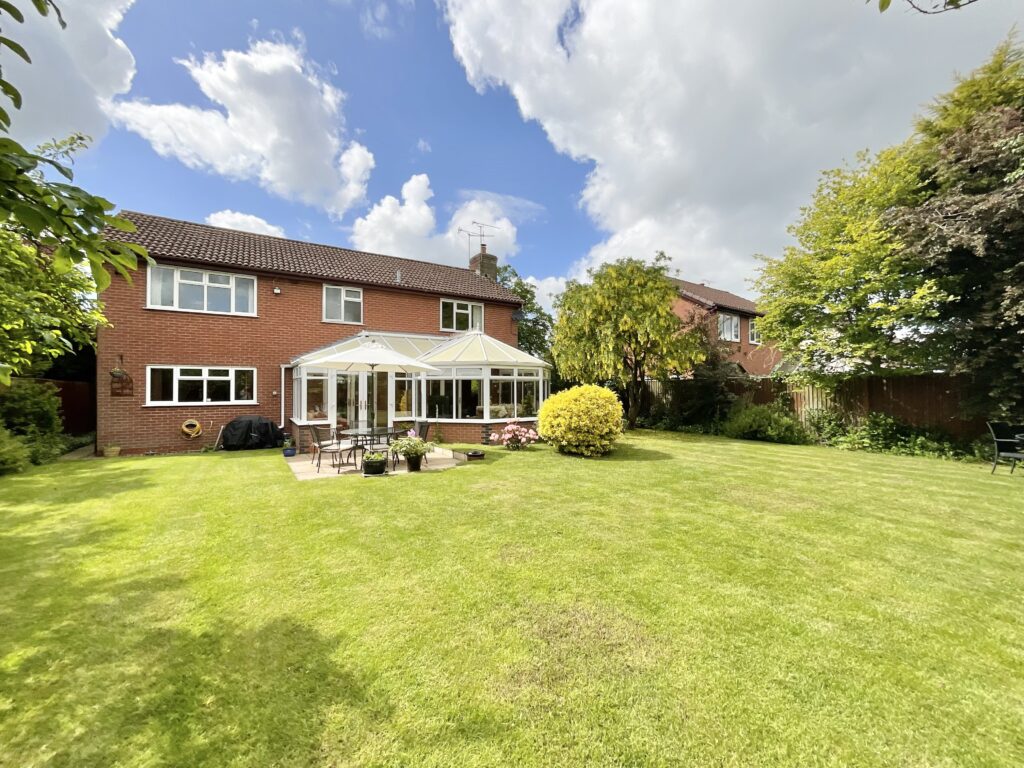 Meadow Close, Shavington, CW2