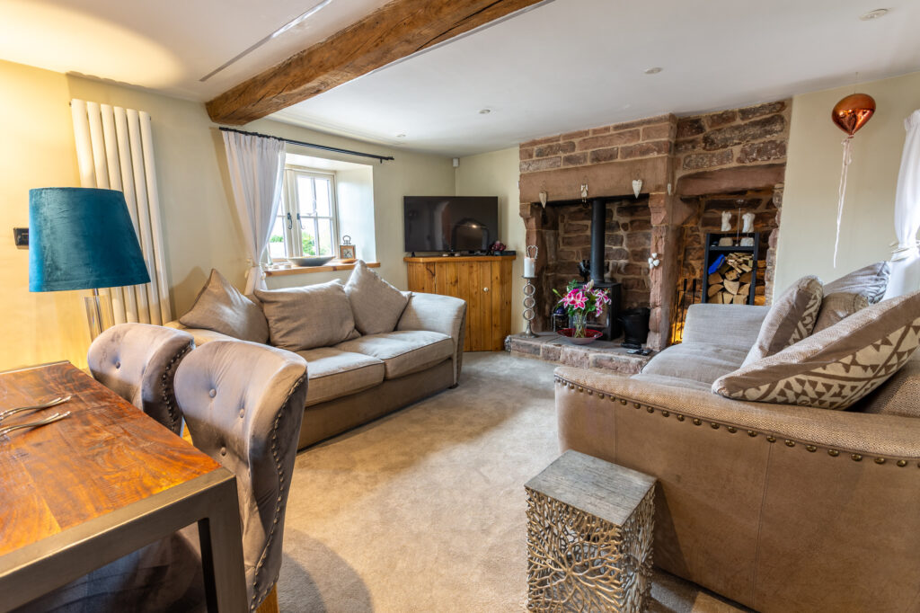 Whiston, Black Lane, ST10