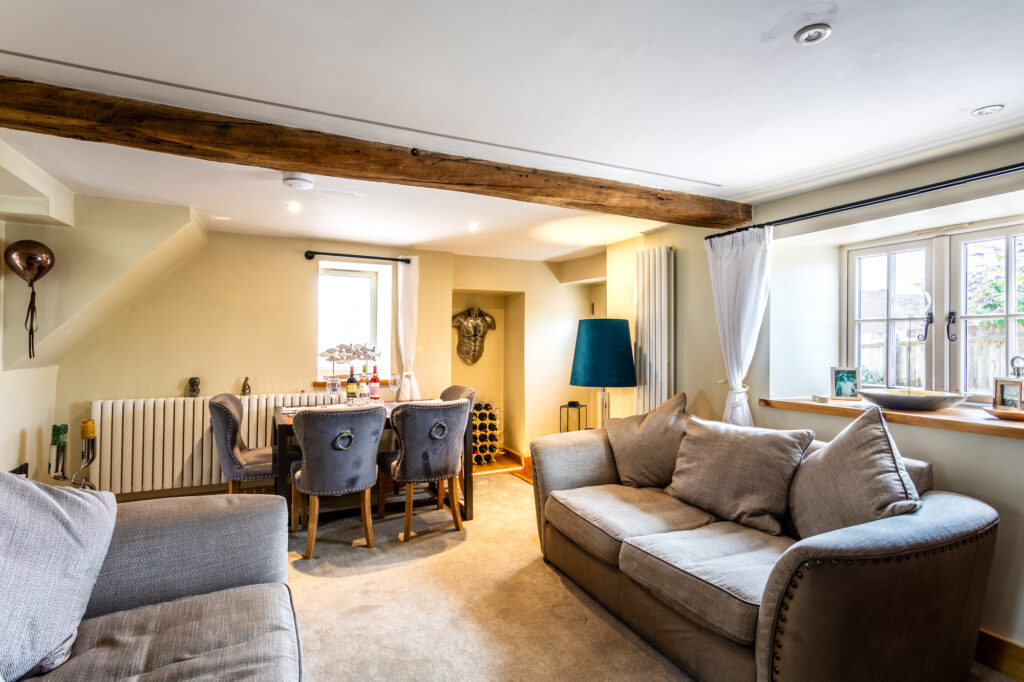 Whiston, Black Lane, ST10