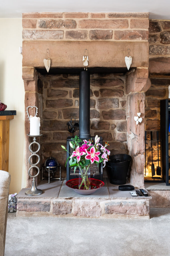 Whiston, Black Lane, ST10