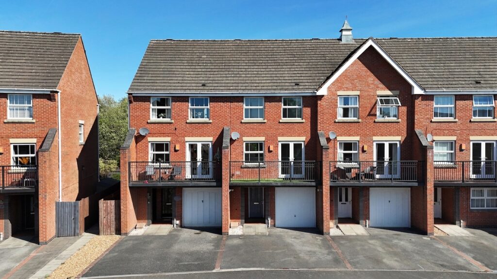 Edgbaston Drive, Stoke-On-Trent, ST4