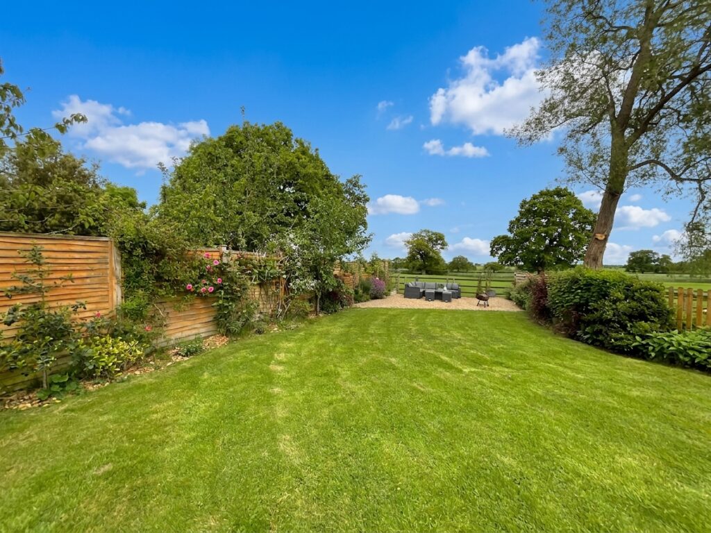 Main Road, Worleston, CW5