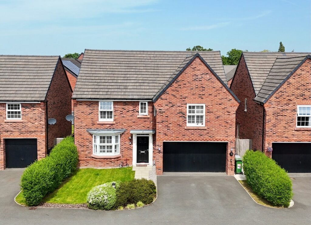 Meadowside Drive, Henhull, CW5