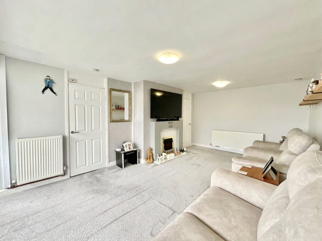 Fraser Close, Stone, ST15