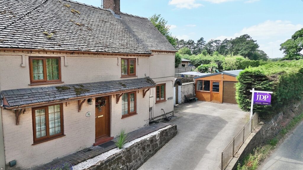 Uttoxeter Road, Draycott, ST11