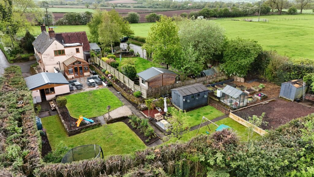 Uttoxeter Road, Draycott, ST11