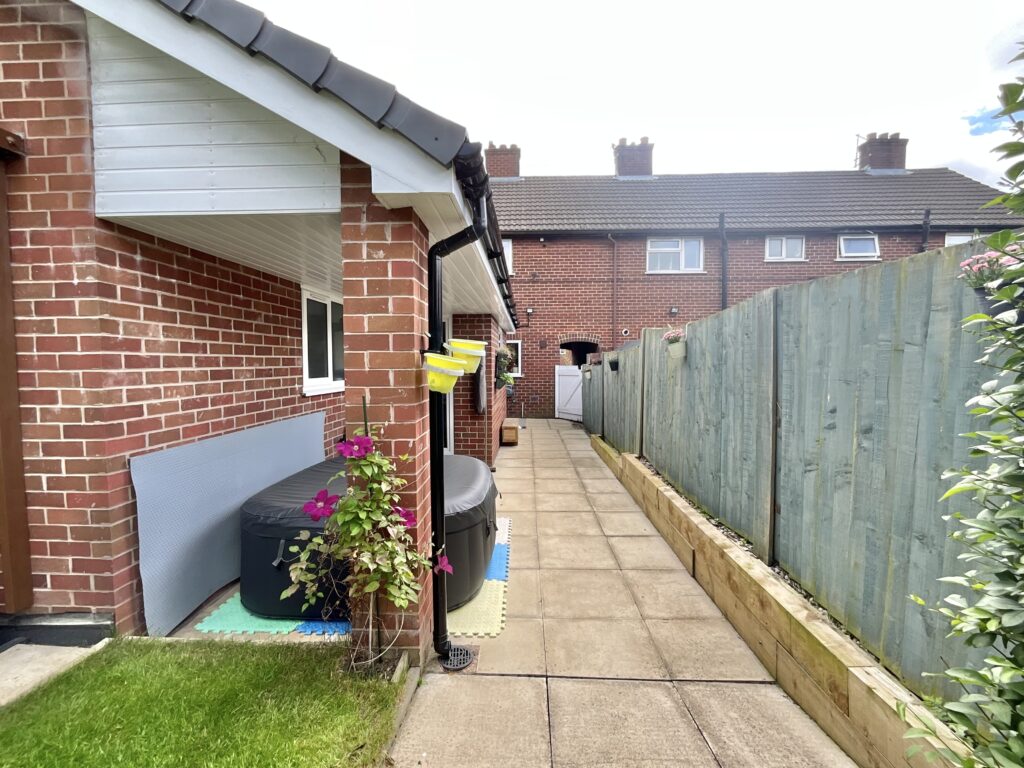 Robina Drive, Cheadle, ST10
