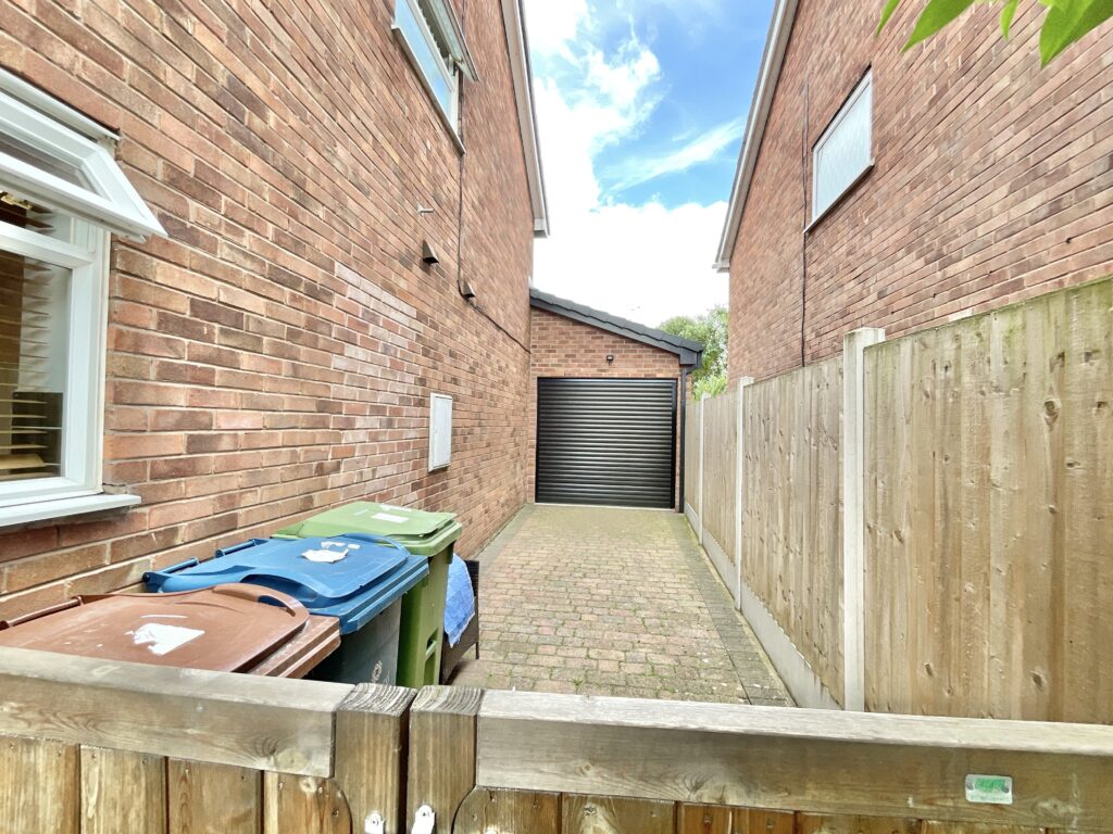 Fitzherbert Close, Swynnerton, ST15