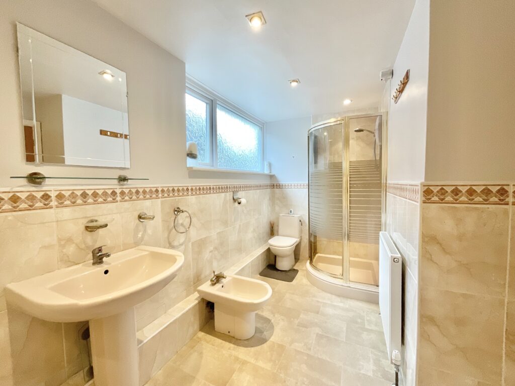 Bracken Close, Tittensor, ST12