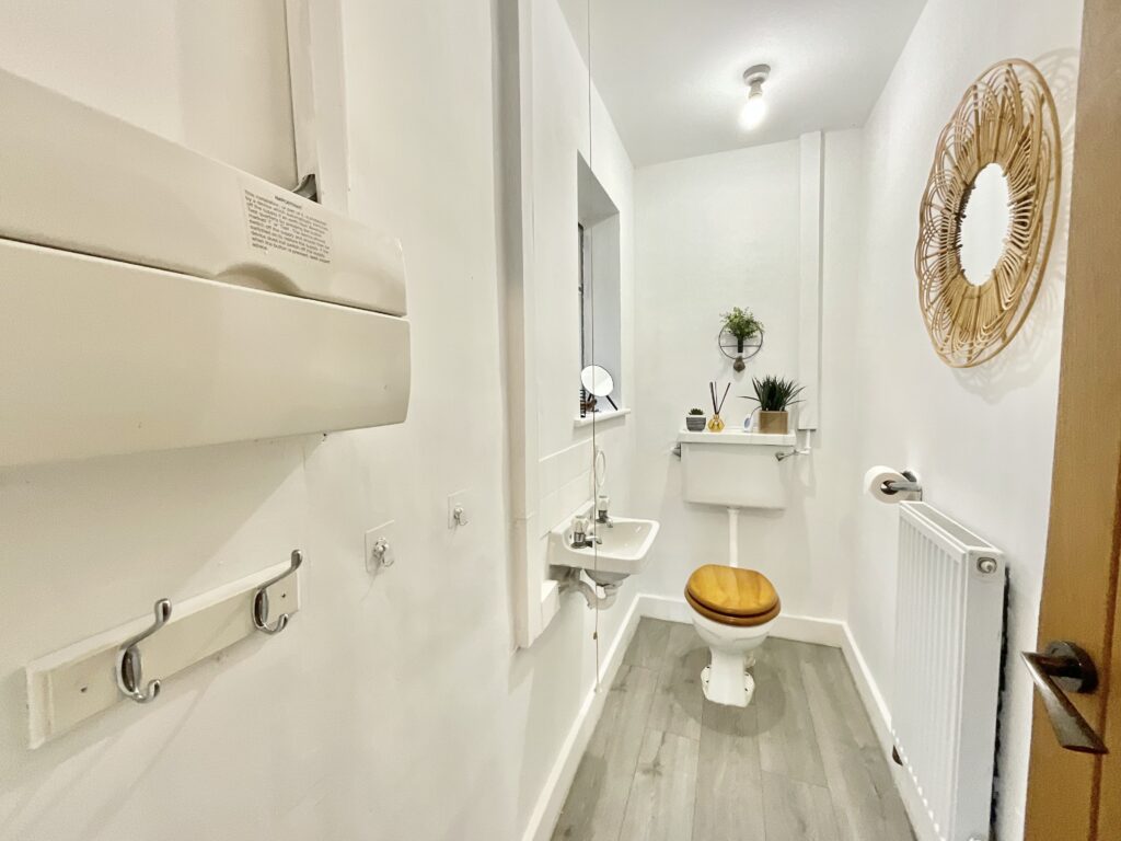 Bracken Close, Tittensor, ST12