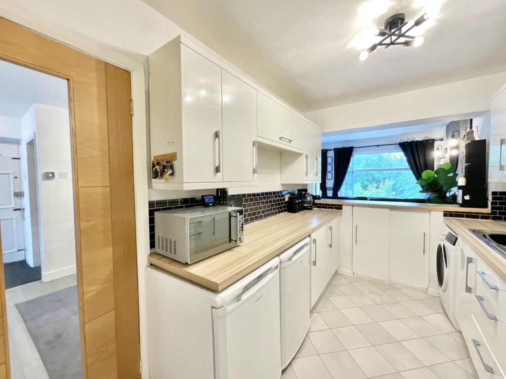 Bracken Close, Tittensor, ST12