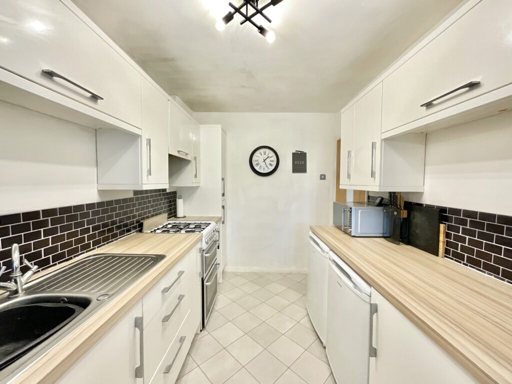Bracken Close, Tittensor, ST12
