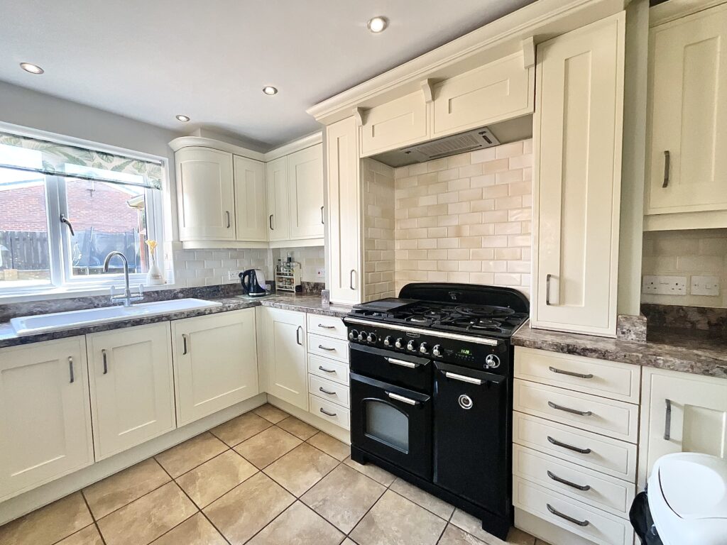 Graffam Grove, Cheadle, ST10