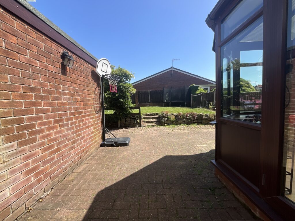Graffam Grove, Cheadle, ST10