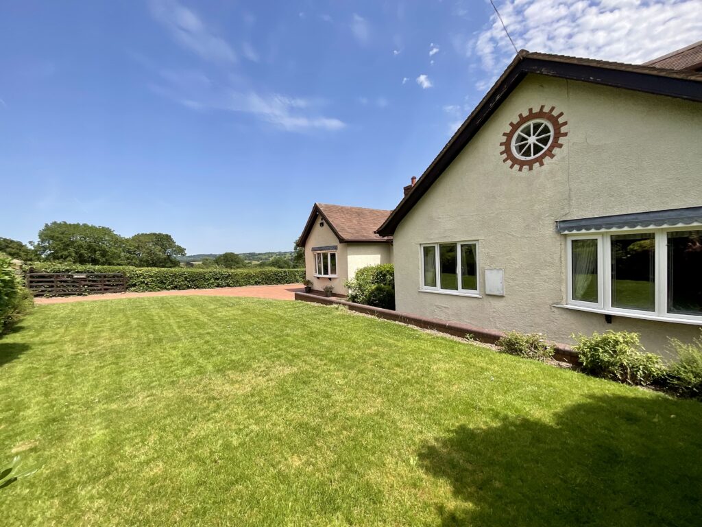 Salt Lane, Sandon Bank, ST18