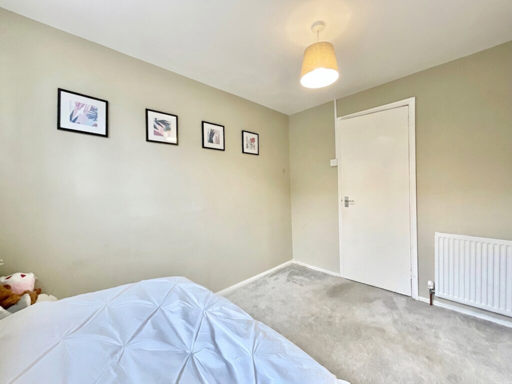 Bracken Close, Tittensor, ST12