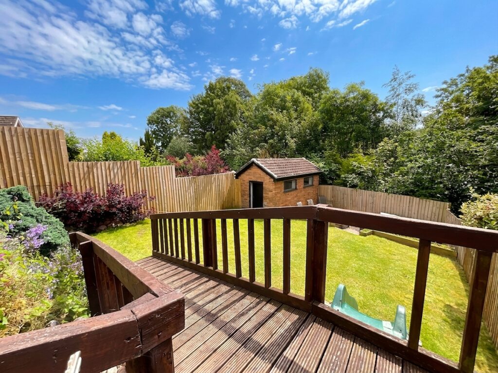 Bracken Close, Tittensor, ST12