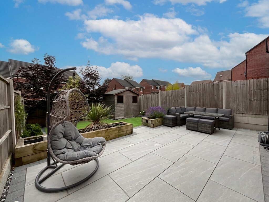 Nixon Lane, Stone, ST15