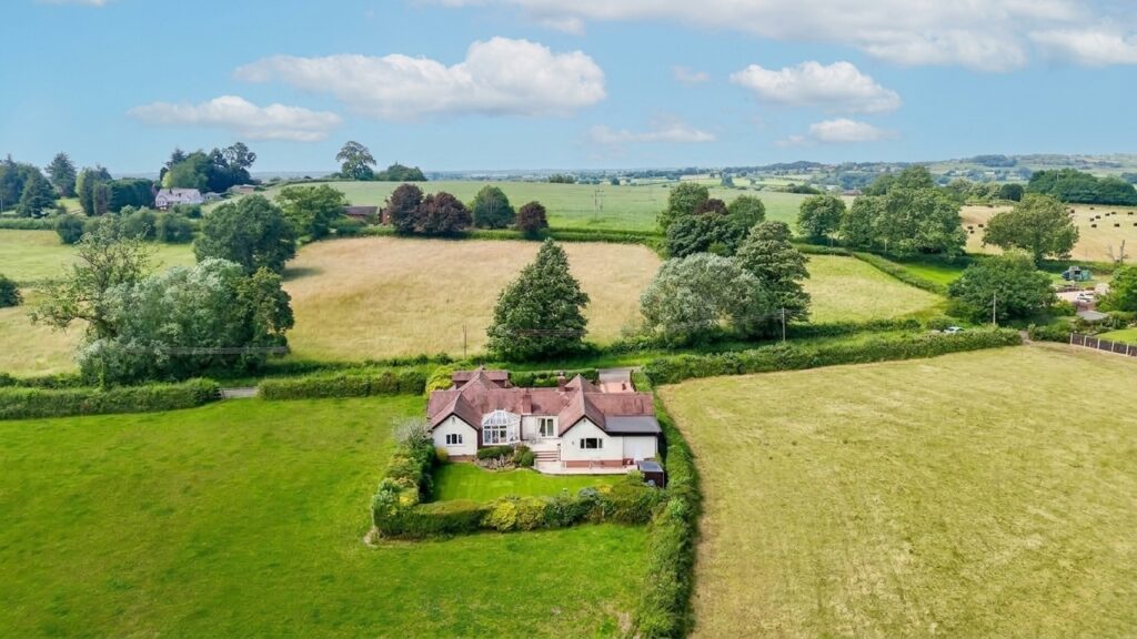 Salt Lane, Sandon Bank, ST18