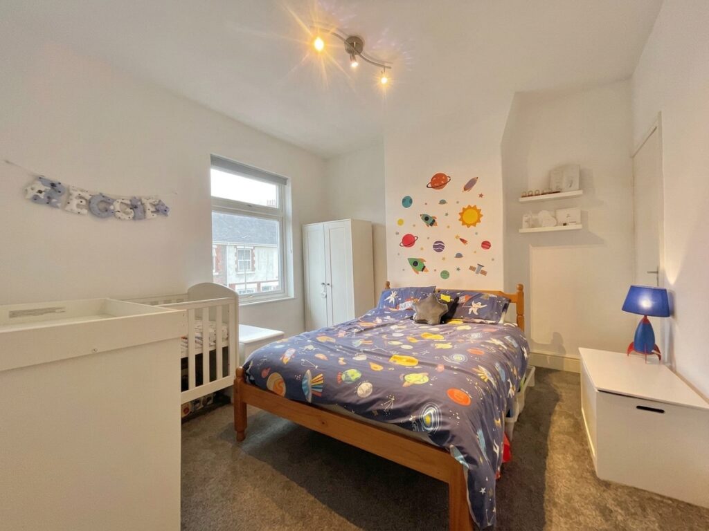 Alastair Road, Stoke-On-Trent, ST4