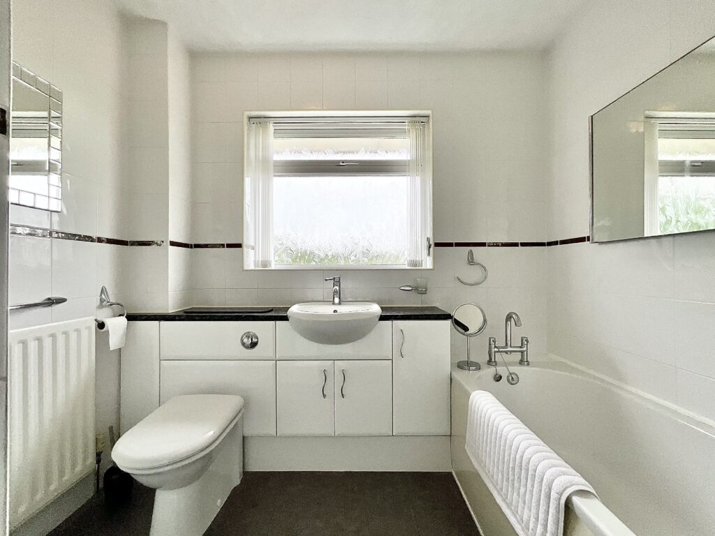 Deadmans Green, Checkley, ST10