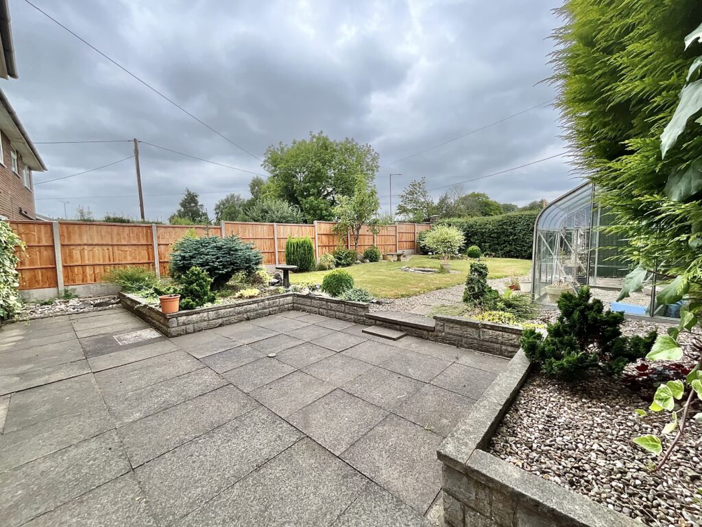 Deadmans Green, Checkley, ST10