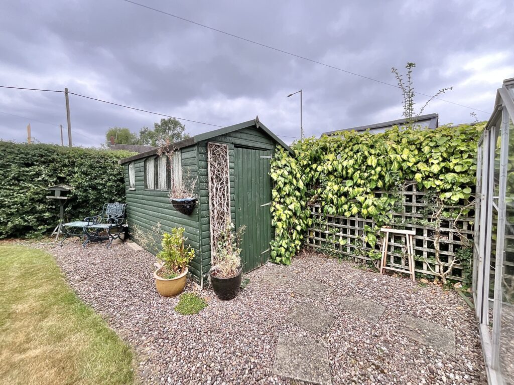Deadmans Green, Checkley, ST10