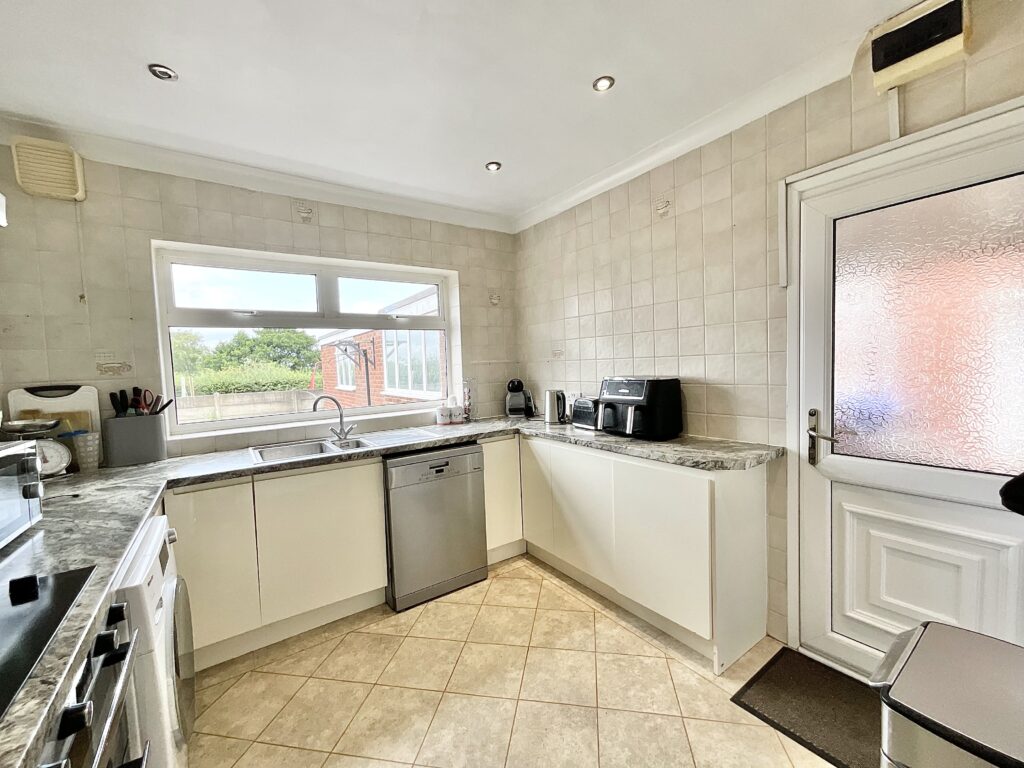 Toll Bar Road, Werrington, ST9