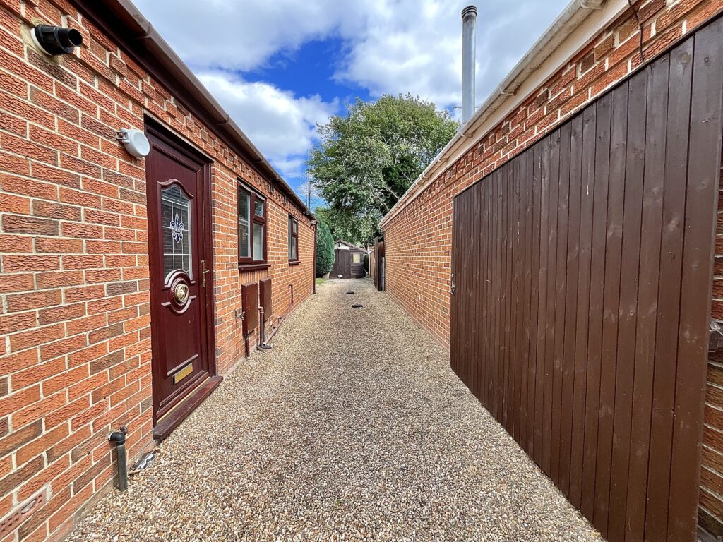 Mill Road, Cheadle, ST10