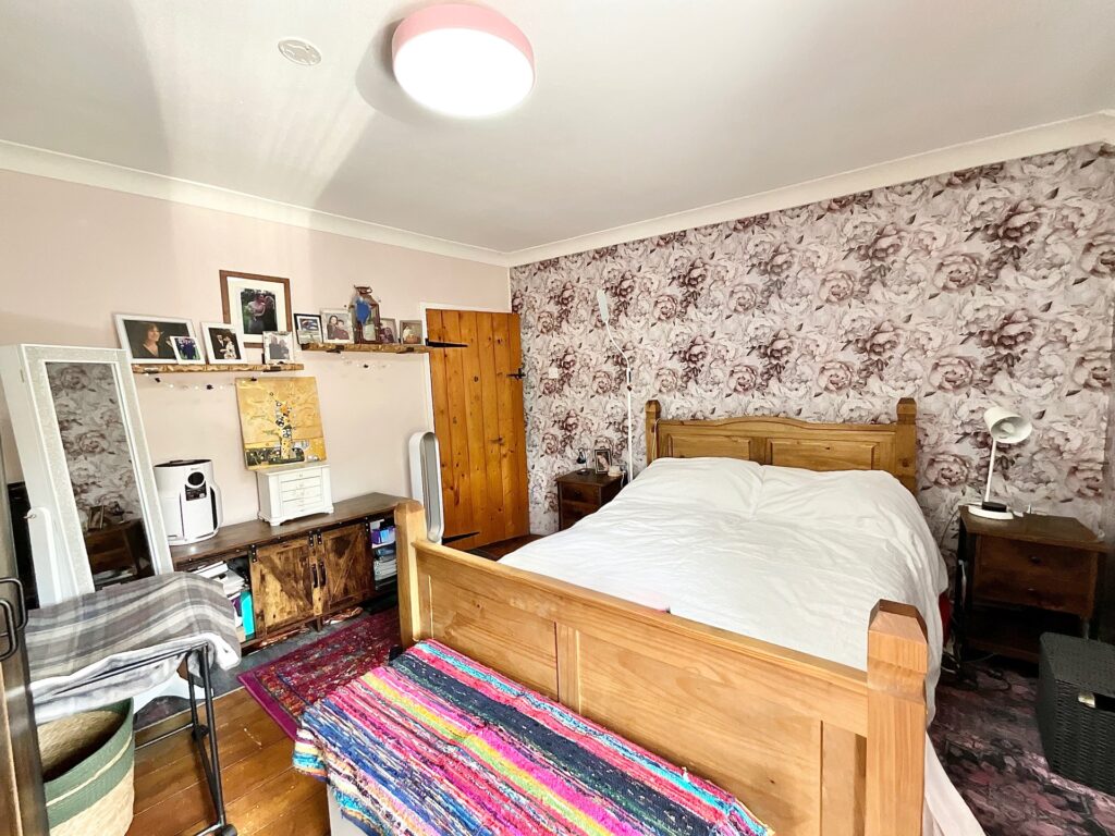 Sarver Lane, Dilhorne, ST10