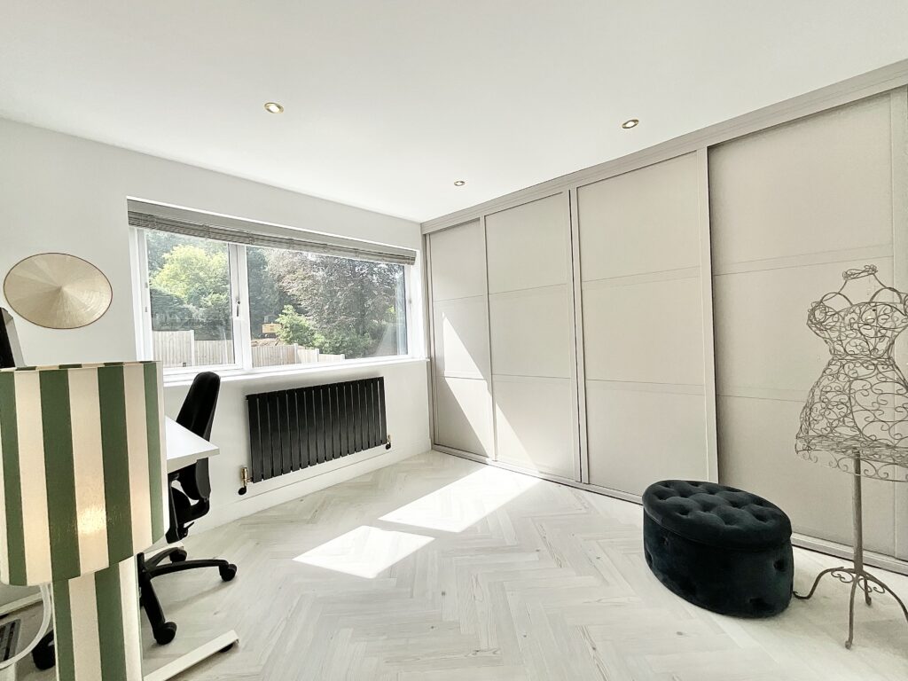 Harewood Close, Cheadle, ST10