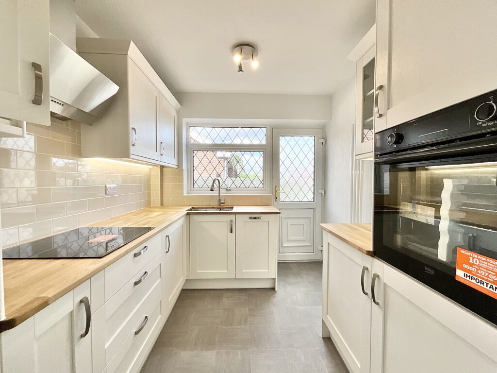 Moss Park Avenue, Werrington, ST9