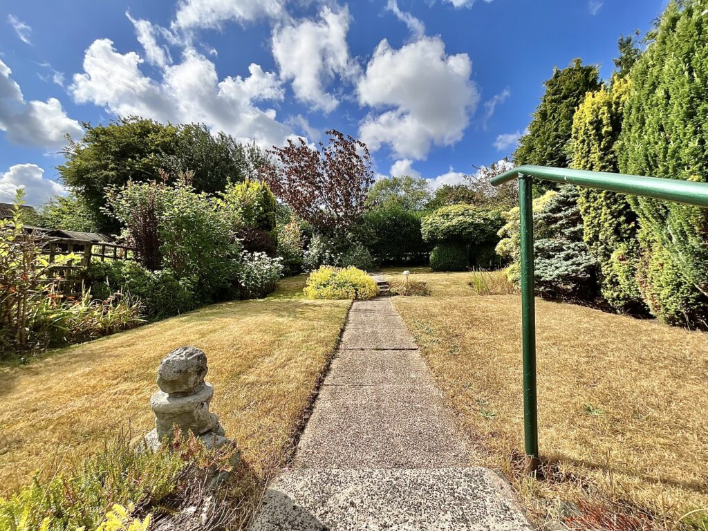 Moss Park Avenue, Werrington, ST9