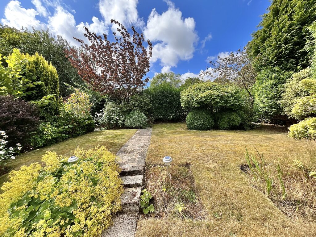 Moss Park Avenue, Werrington, ST9