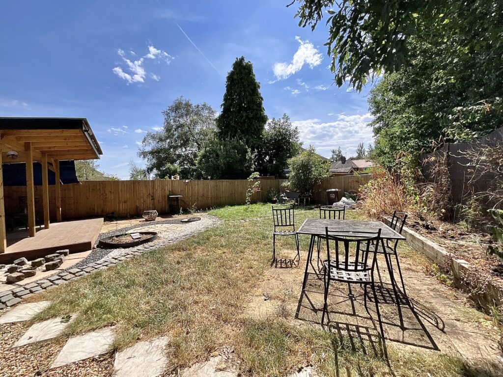Uttoxeter Road, Blythe Bridge, ST11